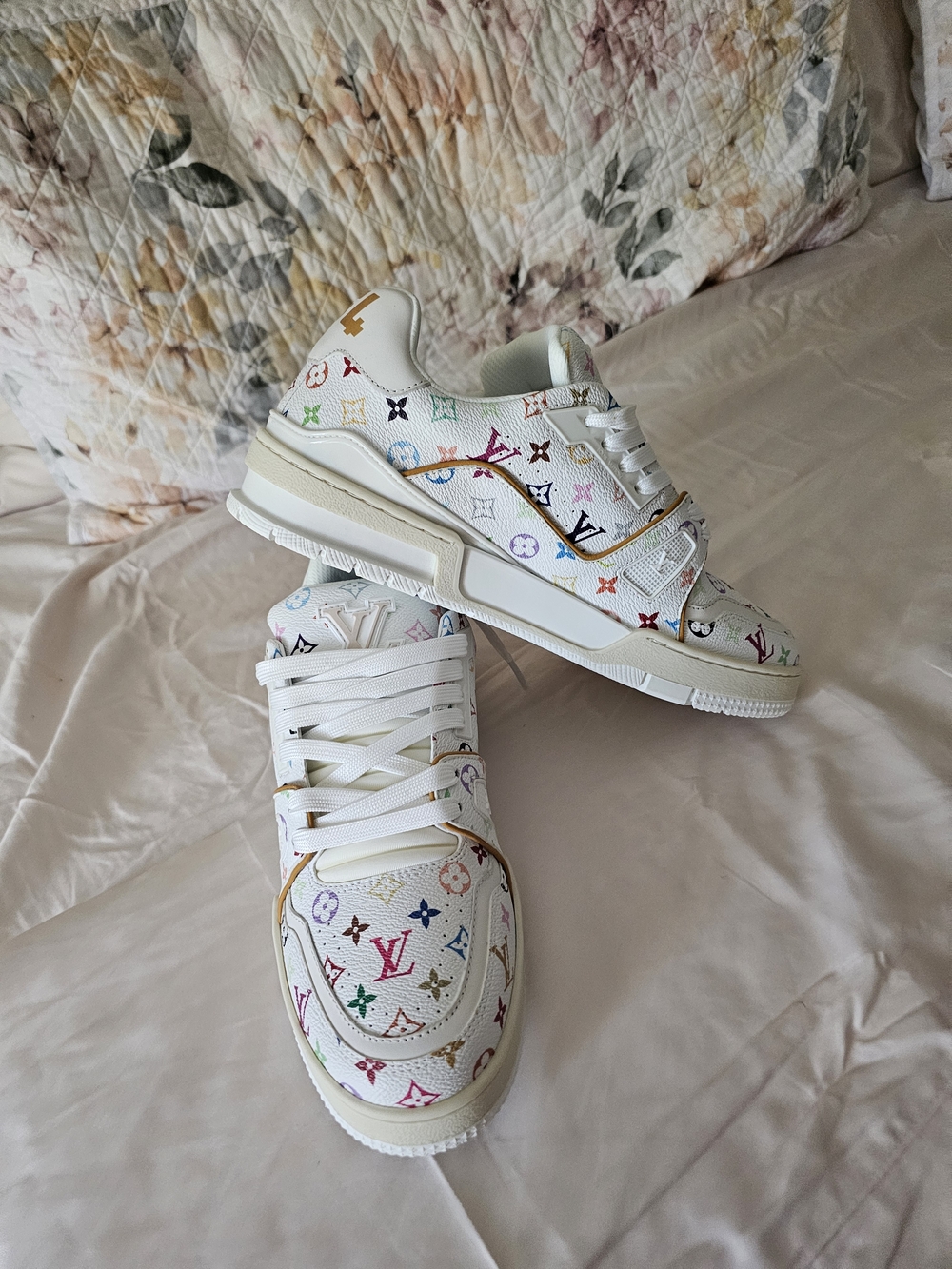 Louis Vuitton White Multicolor Monogram Sneaker - Picture 2 of 5